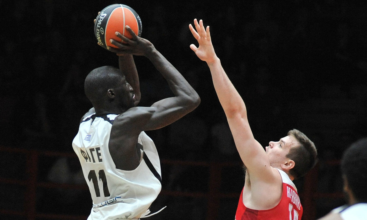 Ανανέωσε με Φαγιέ ο Προμηθέας