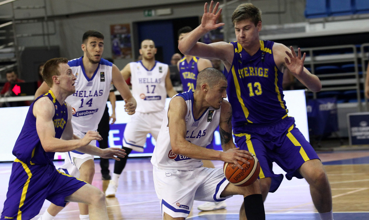 Νέο πάρτι με Σουηδία οι Νέοι που είναι... ωραίοι!