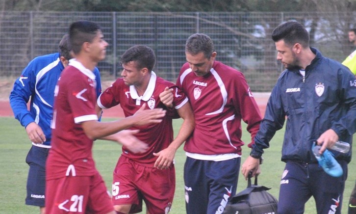 ΑΕΛ: Νοκ άουτ ο Λεοζίνιο