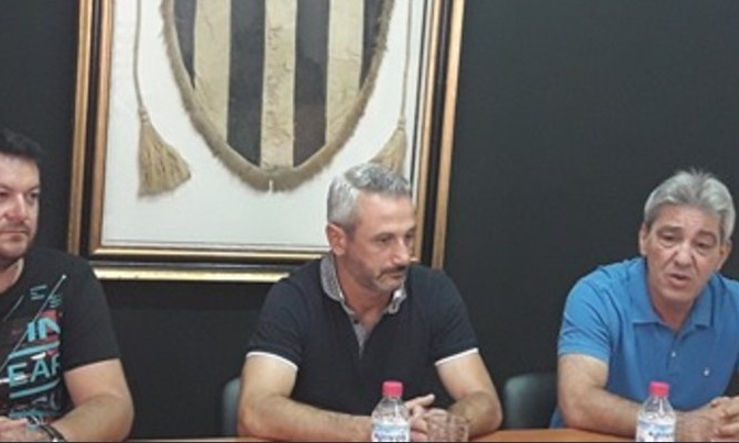 Μπαξεβάνος: «Στοχεύουμε στο φεγγάρι για να βρεθούμε στα αστέρια»