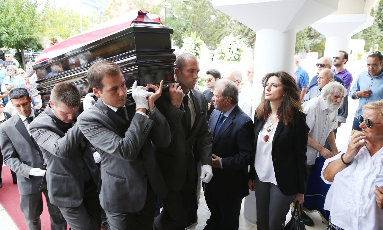 Ολυμπιακός: Ύστατο χαίρε στον Μπέμπη