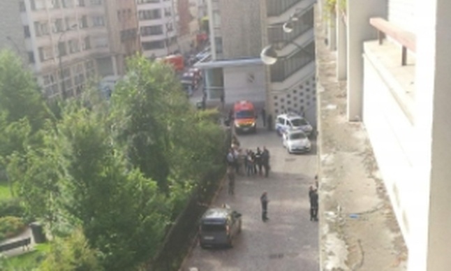 LIVE: Αυτοκίνητο έπεσε πάνω σε στρατιώτες σε προάστιο του Παρισιού - Έξι τραυματίες (pics)