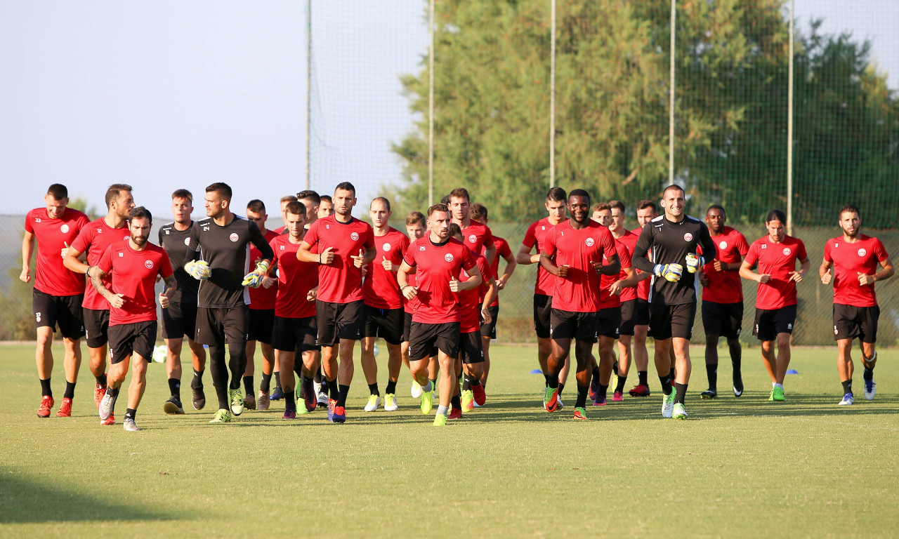 Πλατανιάς: Χαμόγελα για Ντικαμονά