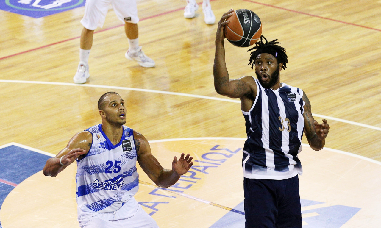 Από την Αμαλιάδα στη Λάρισα ο Κέβιν Χολ