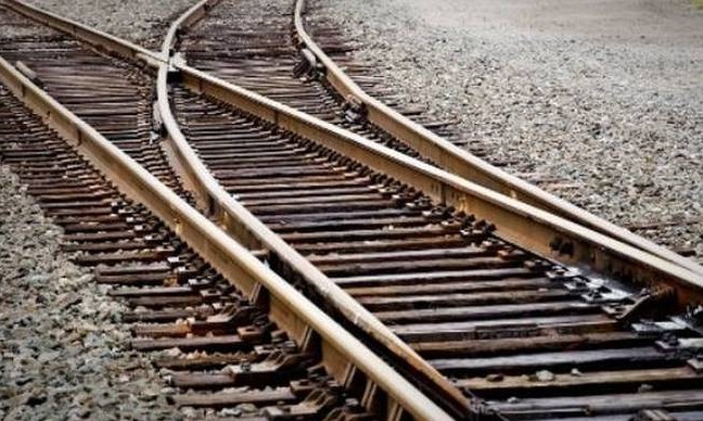 Τραγωδία στα Οινόφυτα: Τρένο παρέσυρε στρατιώτες – Ένας νεκρός