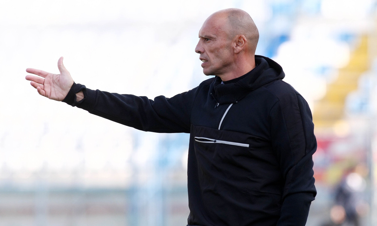 Εργοτέλης: Συζητήσεις με Γκώνια