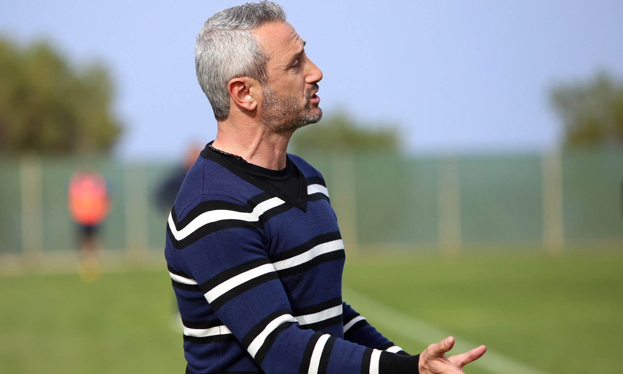 Παναιγιάλειος: Πλήρωσε το… μάρμαρο ο Μπαξεβάνος