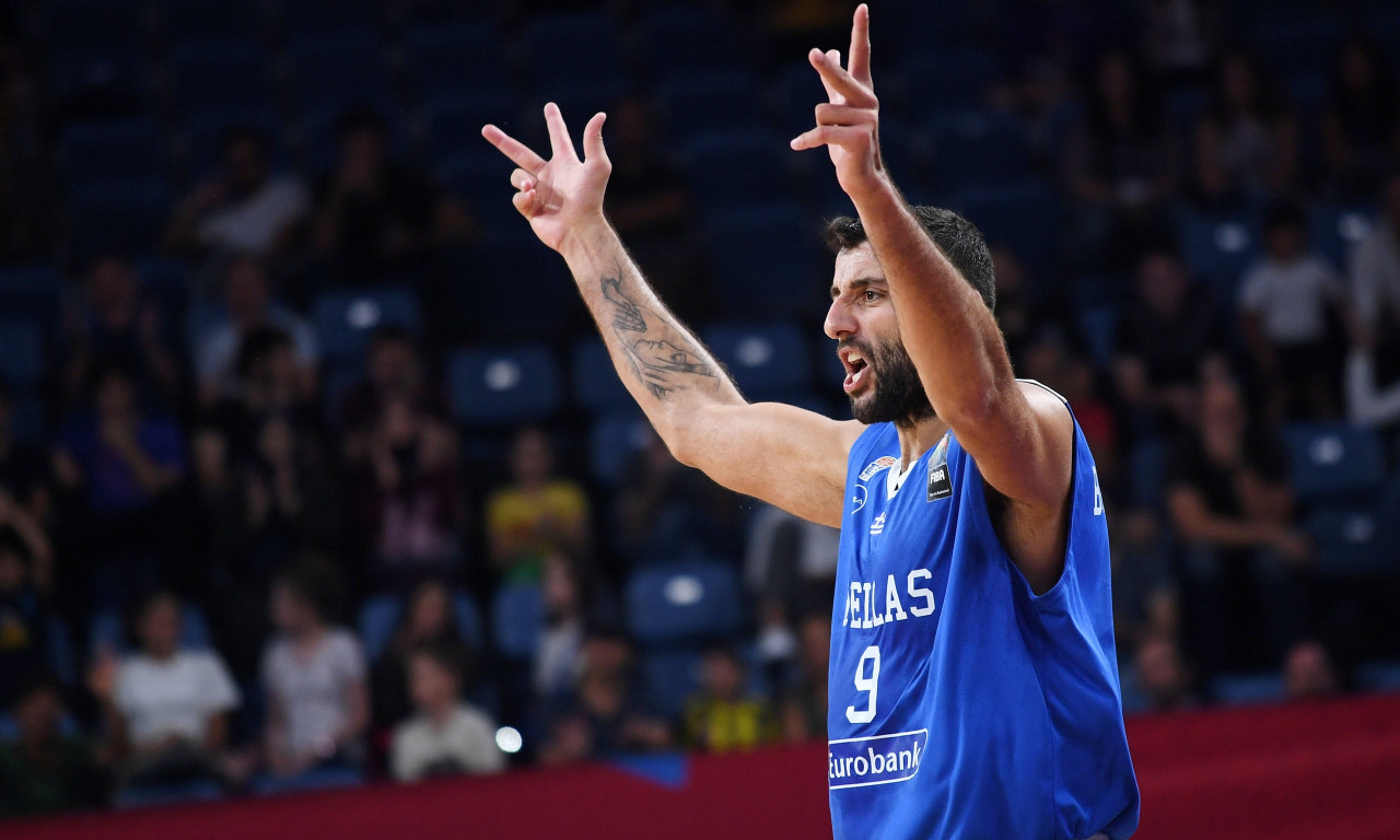 Μπουρούσης: «Συγκεντρωμένοι 40 λεπτά με την Ρωσία»