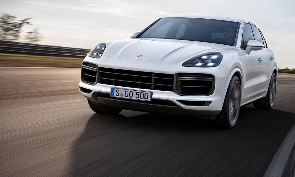 Απλά κι όμορφα, υποκλινόμαστε στη νέα Cayenne Turbo