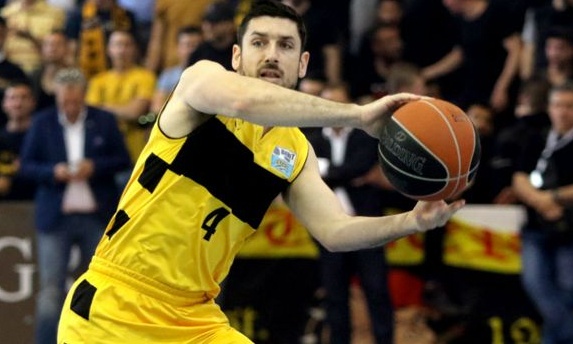 ΑΕΚ: Νοκ άουτ ο Ξανθόπουλος