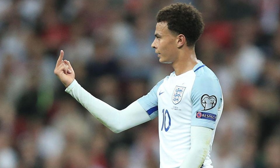 Έκανε «δάχτυλο» και βλέπει… καναπέ!