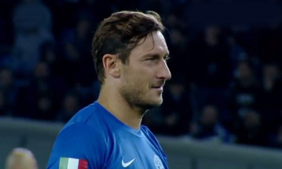 Πετάει γκολάρες και στη… σύνταξη ο Τότι!