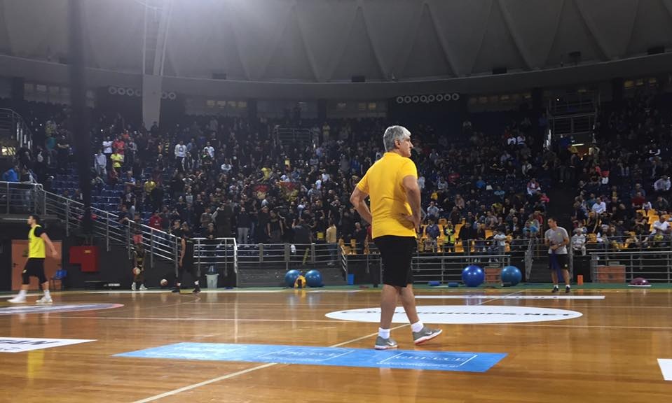 Άρης: Αποθέωση για Γιαννάκη και παίκτες (video)