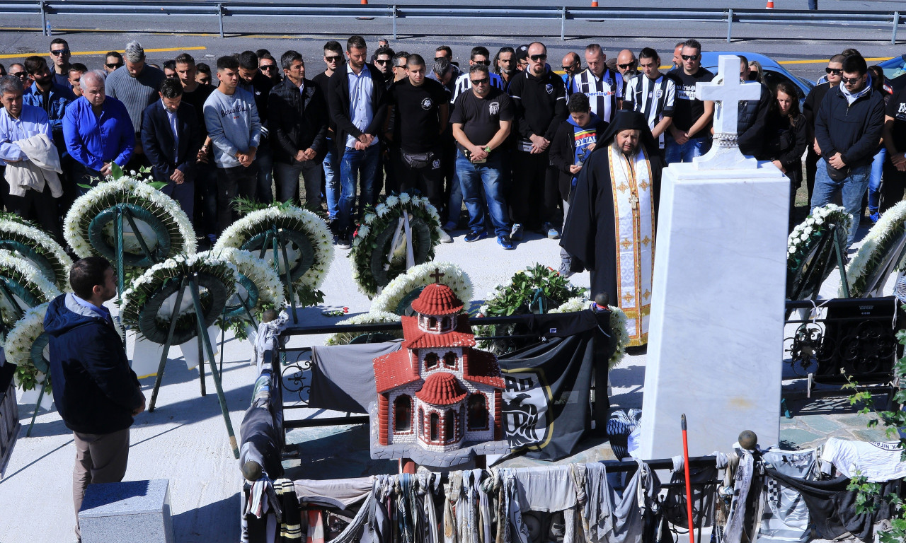 ΠΑΟΚ: Τίμησαν τα θύματα των Τεμπών (photos)