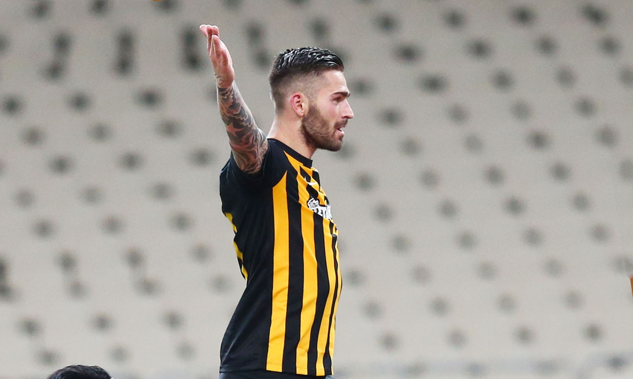 ΑΕΚ: Πληρώνει για Λιβάγια