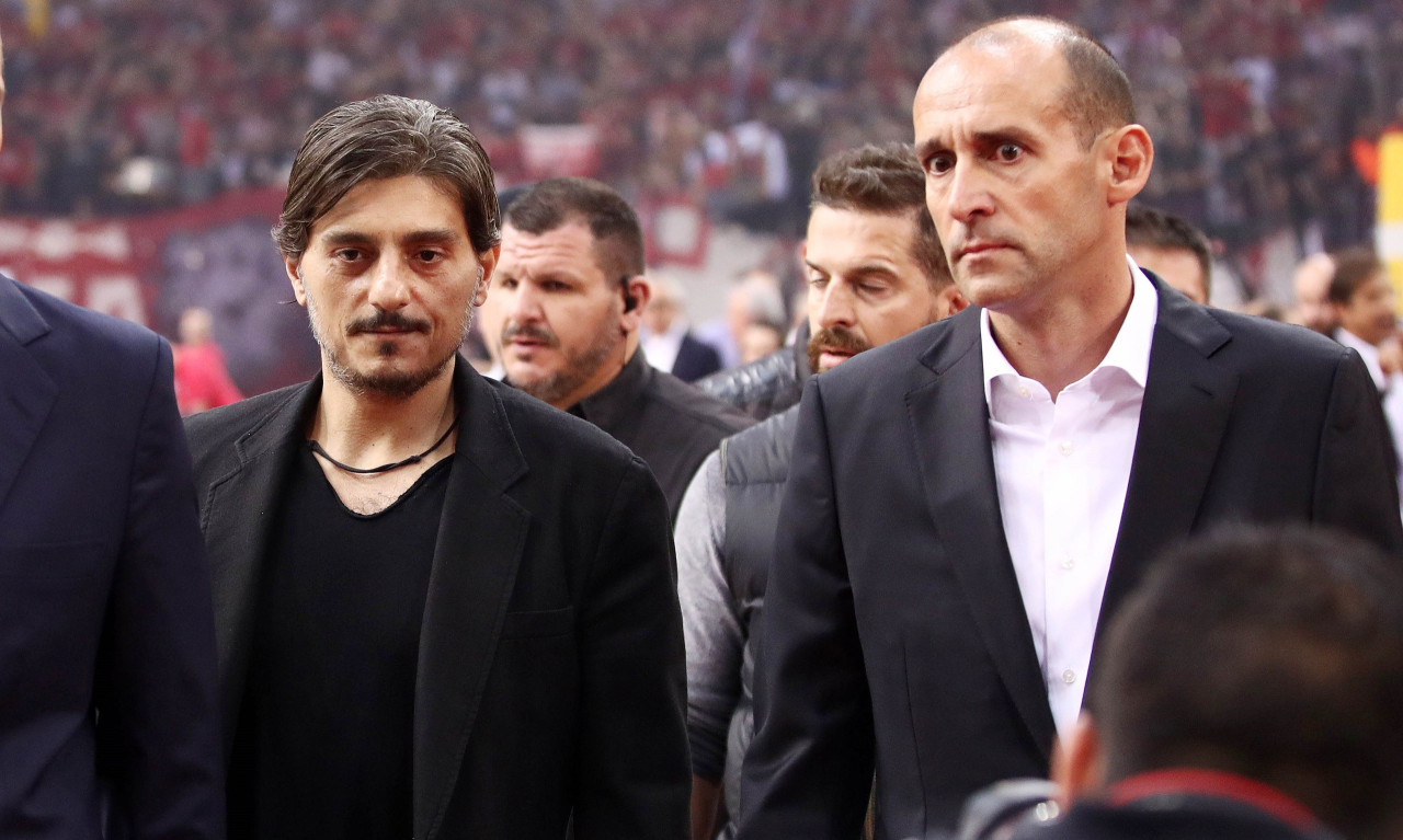 Μακάρι να δεχτεί κι ας σουτάρει χειρότερα κι απ'τον... Τσίλντρες!