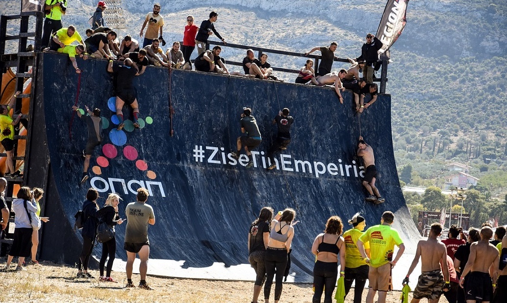 Απόβαση από 2.500 «Λεγεωνάριους» του «Legion Run Athens 2017» στον Ιππόδρομο Αθηνών στο Μαρκόπουλο