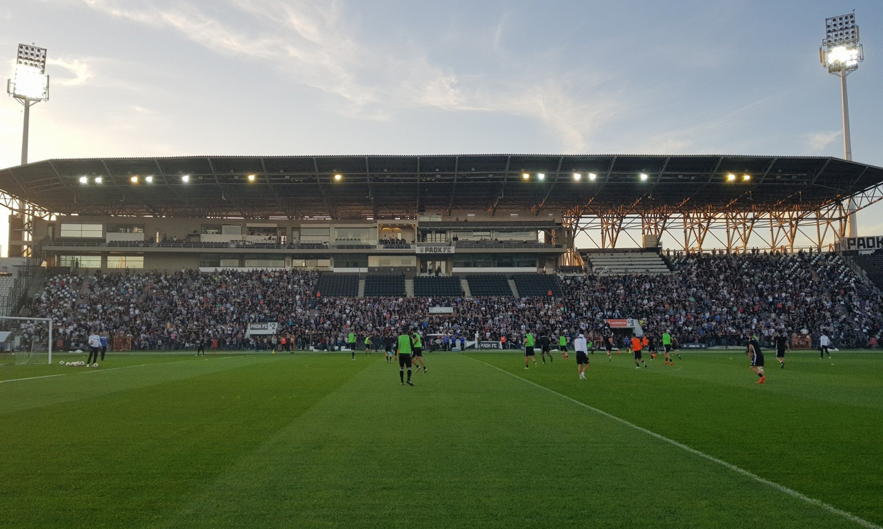 Χαμός στην Τούμπα: 10.000 κόσμος «ζέστανε» τον ΠΑΟΚ εν όψει Ολυμπιακού! (vid, pics)