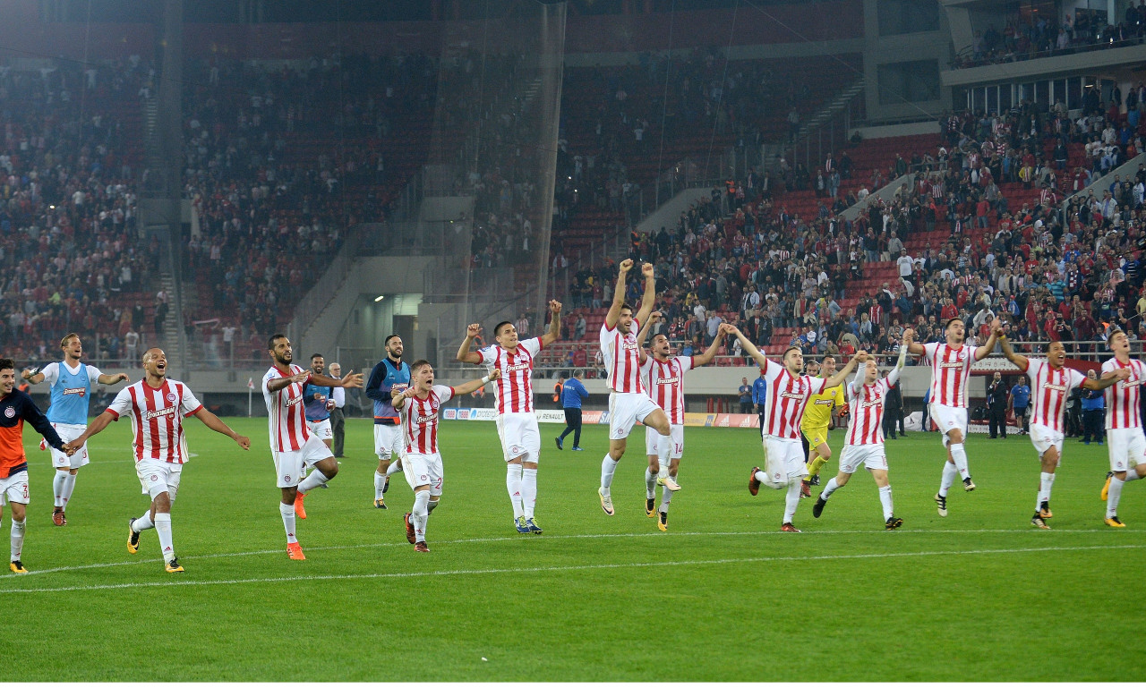 Ολυμπιακός: Αποθέωση για τους θριαμβευτές του ντέρμπι! (video)