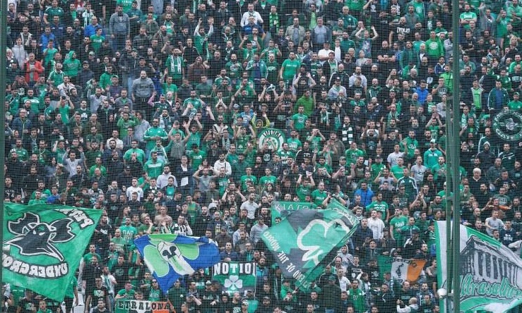 Στην προπόνηση οπαδοί του Παναθηναϊκού: «Έφτιαξαν» τους παίκτες εν όψει Ολυμπιακού!