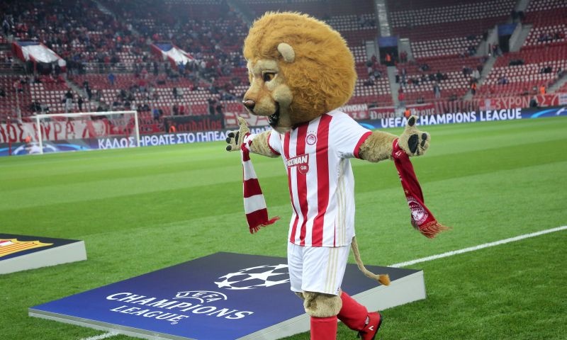 Ολυμπιακός-Μπαρτσελόνα: Το σαρδάμ του αιώνα με το κορεό! (vid)