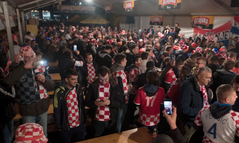 Κροατία-Ελλάδα: H ατμόσφαιρα στο «Μάξιμιρ» (pics,vid)