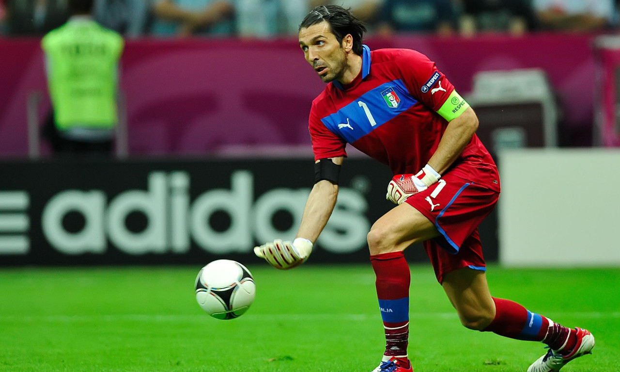 Τρομερός Μπουφόν! Έτσι απάντησε στην ασέβεια των Ιταλών στην ανάκρουση του σουηδικού ύμνου! (vid)