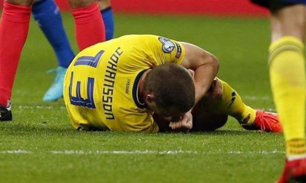 Ιταλία - Σουηδία: Συγκινητική αφιέρωση στον Γιόχανσον! (photo)