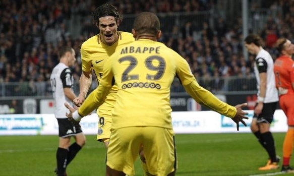 Τέτοια μαγική ασίστ σαν του Μπαπέ δεν έχεις ξαναδεί ΠΟΤΕ στη ζωή σου! (vid+pics)