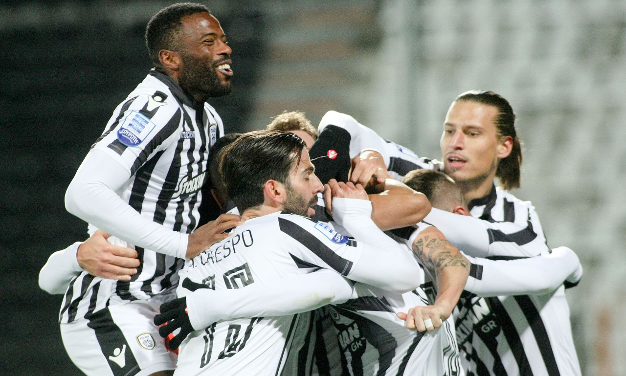 Μπαλοτέλι και… ζουρλομανδύας στην φωτογράφιση του ΠΑΟΚ! (video)