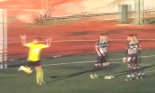 Χαμός σε τοπικό πρωτάθλημα: Κίνηση αλά Χιμένεθ από παίκτη! (video)