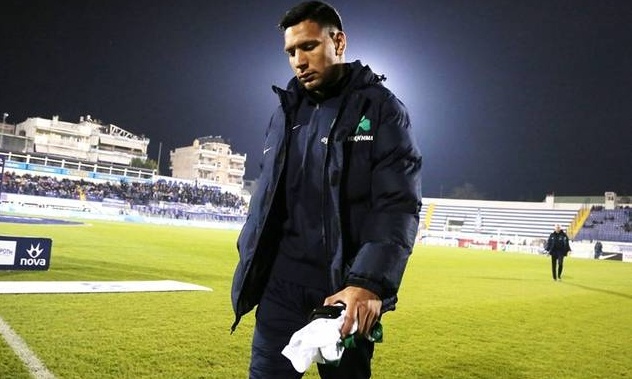 Μάνατζερ Τσάβες: «Δεν έχει πρόβλημα με την ομάδα»