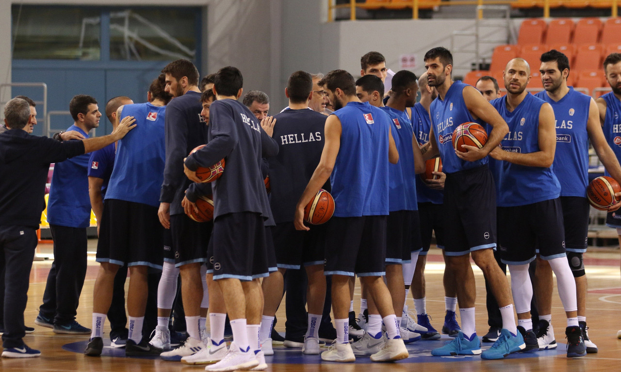 Απρόοπτο με Κόνιαρη – Η δωδεκάδα της Εθνικής για Ισραήλ