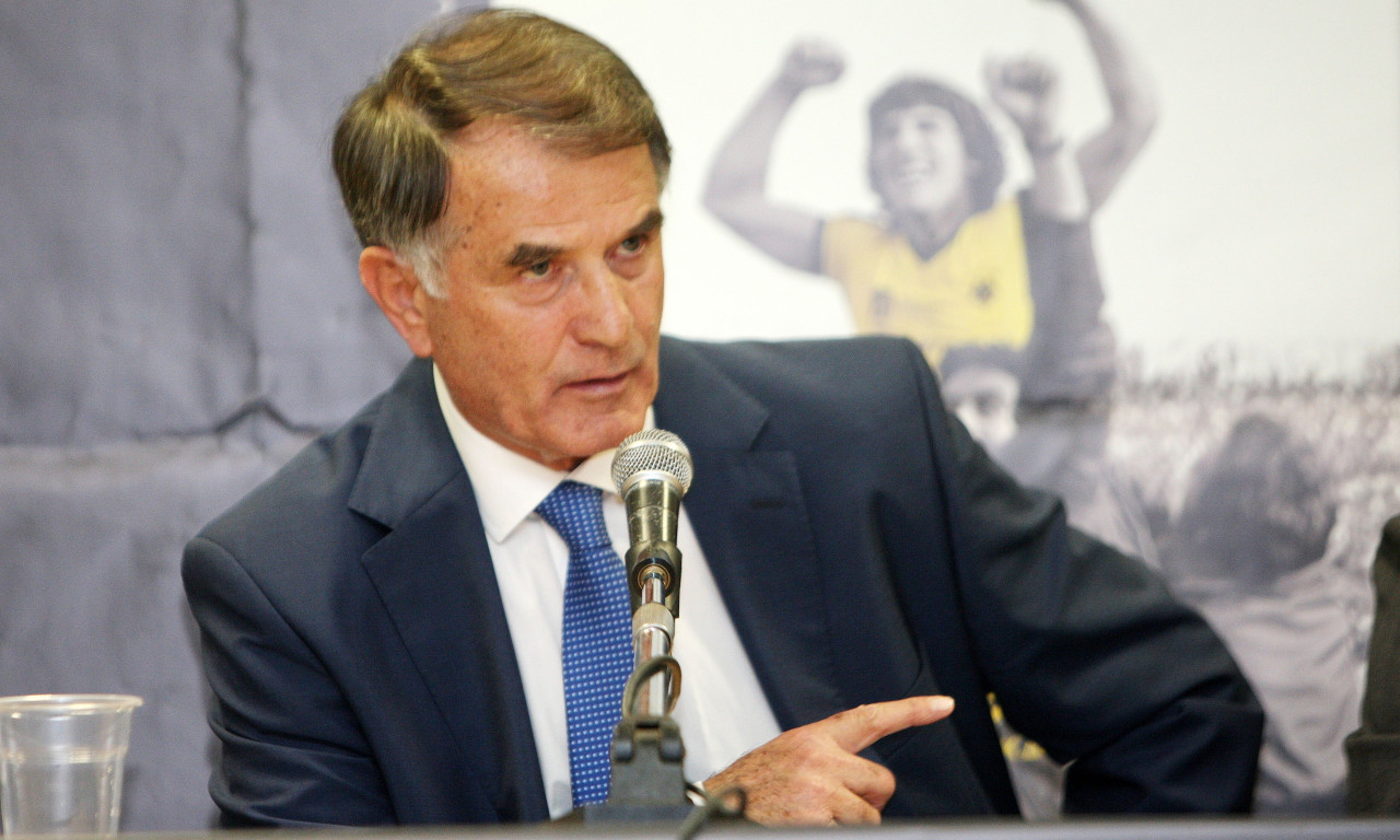 Μπάγεβιτς: «Θα κάνουμε μεταγραφές τον Γενάρη»