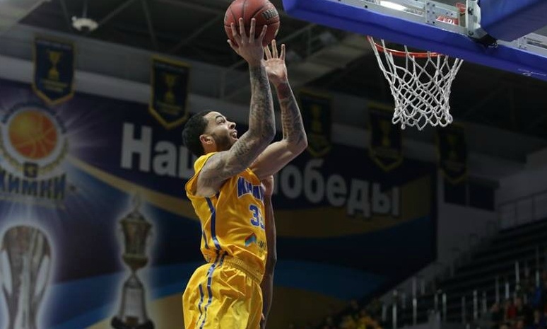 Απίστευτο καλάθι από Χάνεϊκατ! Τύφλα να ‘χει ο Μάικλ Τζόρνταν (video)