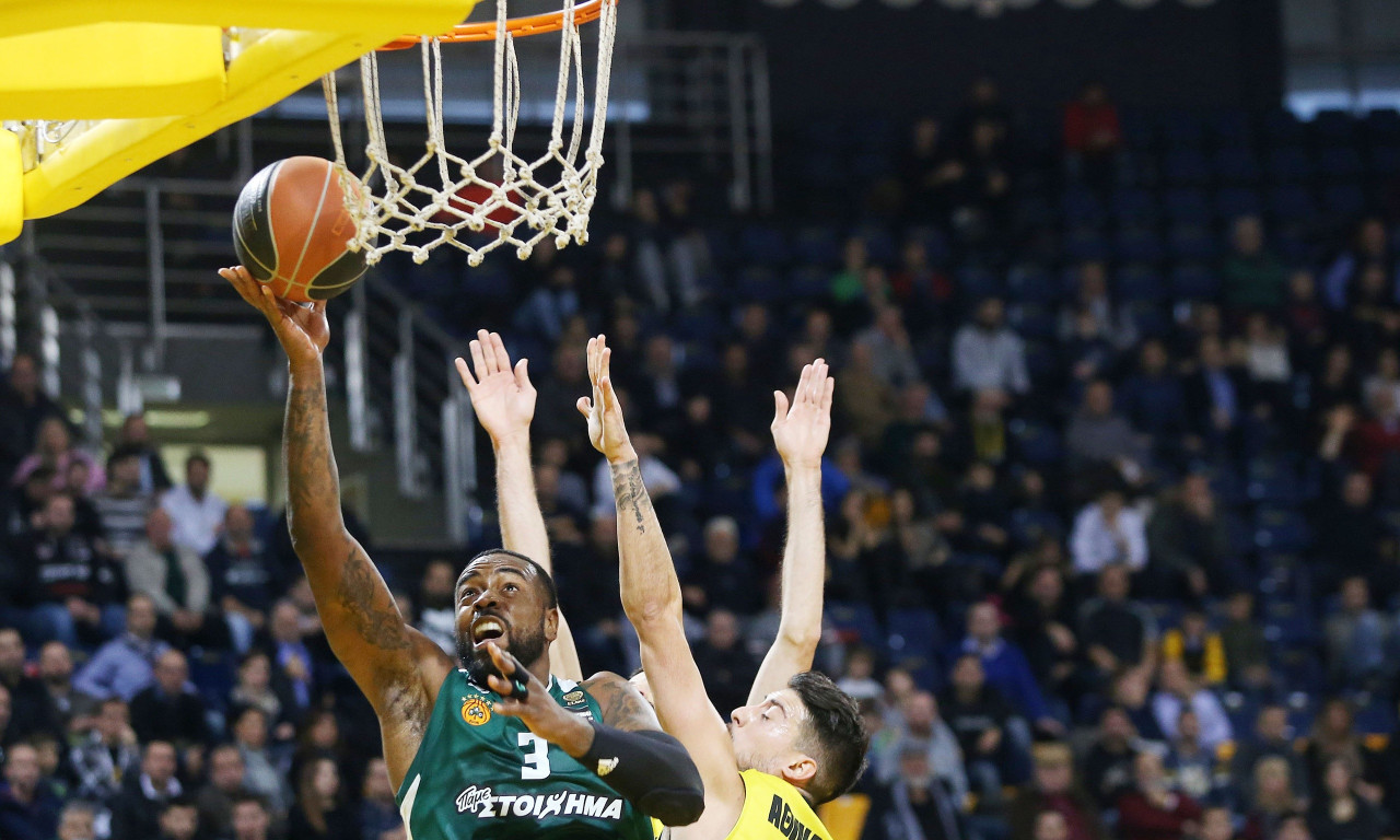 «Τρίο» σκέτη... φωτιά στο Άρης-Παναθηναϊκός (photo)