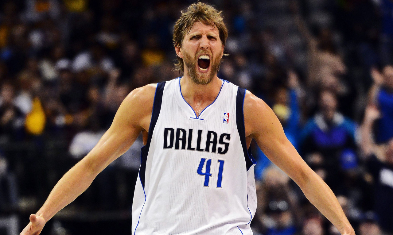 Λιώμα ο Νοβίτσκι! Ήπιε παραπάνω και δε φαντάζεστε τι έκανε!