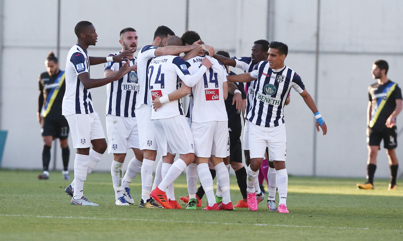 Το σκηνικό του αιώνα στην σημερινή προπόνηση του Απόλλωνα Σμύρνης!