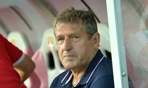 Έμειναν χωρίς προπονητή Μανιάτης και Τζαβέλλας