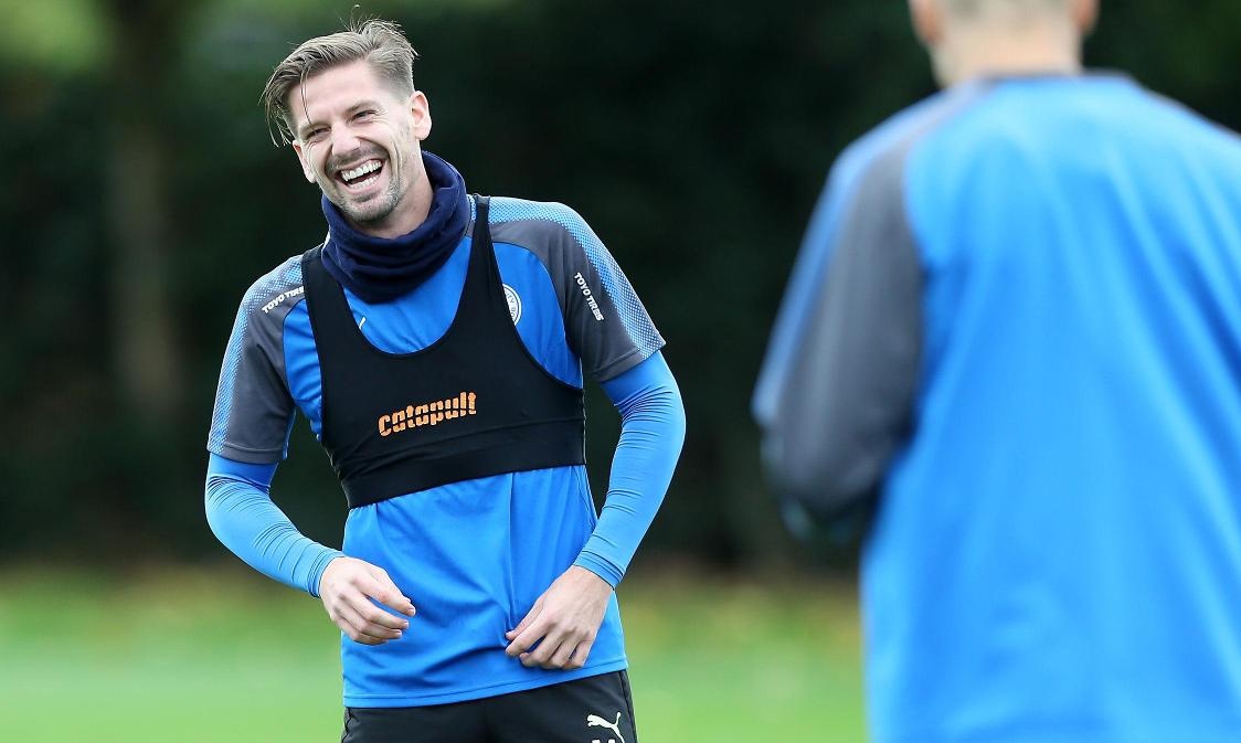 Η Λέστερ ανακοίνωσε τον Αντριέν Σίλβα με καθυστέρηση... έξι μηνών!