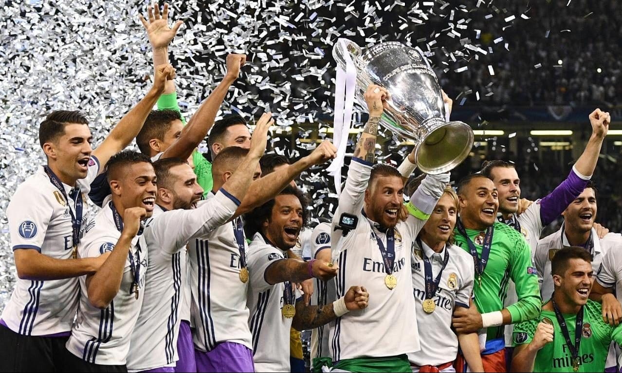 Γνωστός ποδοσφαιριστής της Ρεάλ Μαδρίτης αποκαλύπτει: «Ζω τις χειρότερες στιγμές μου εδώ» (photos)