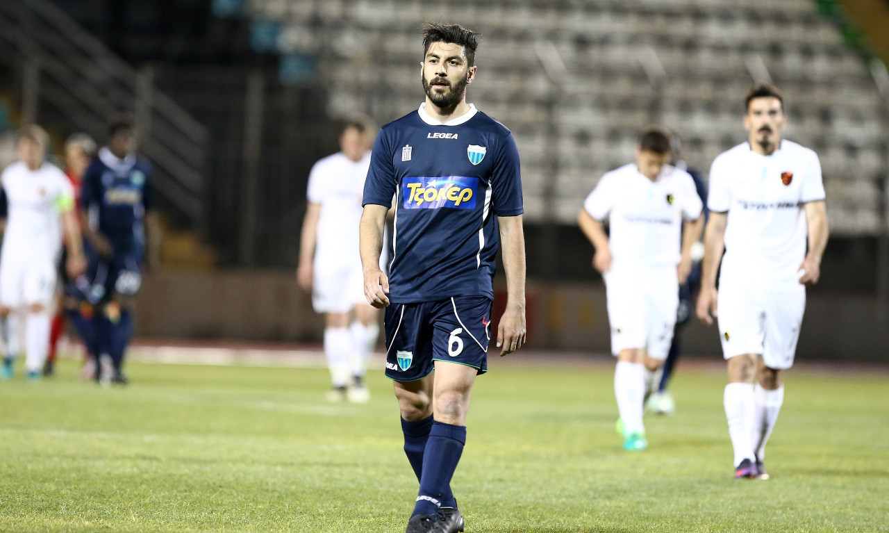 Η Super League στα… πόδια του Δημήτρη Μαχαίρα!