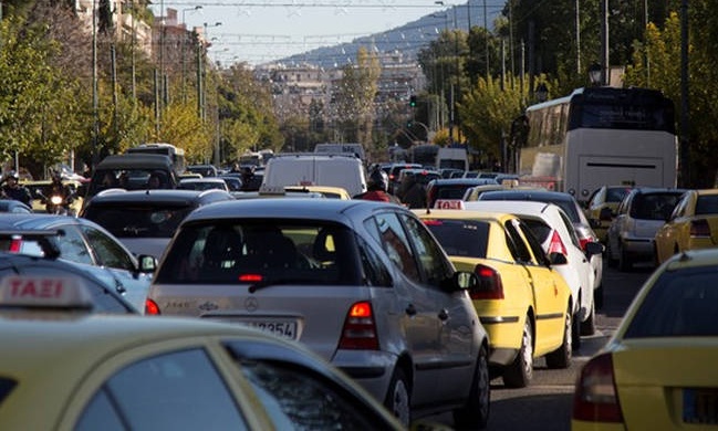Δίπλωμα οδήγησης: Αλλάζουν όλα - Τεράστιες ανατροπές (vid)
