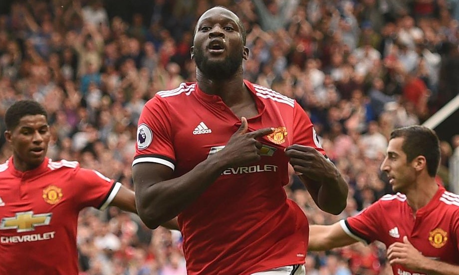 Σκοράρει και στα δύο ημίχρονα η Γιουνάιτεντ