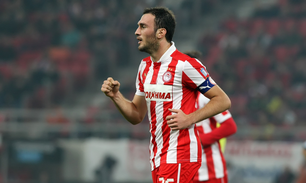 Ολυμπιακός: Προβάρει τα «ερυθρόλευκα» ο Τοροσίδης! (photos)