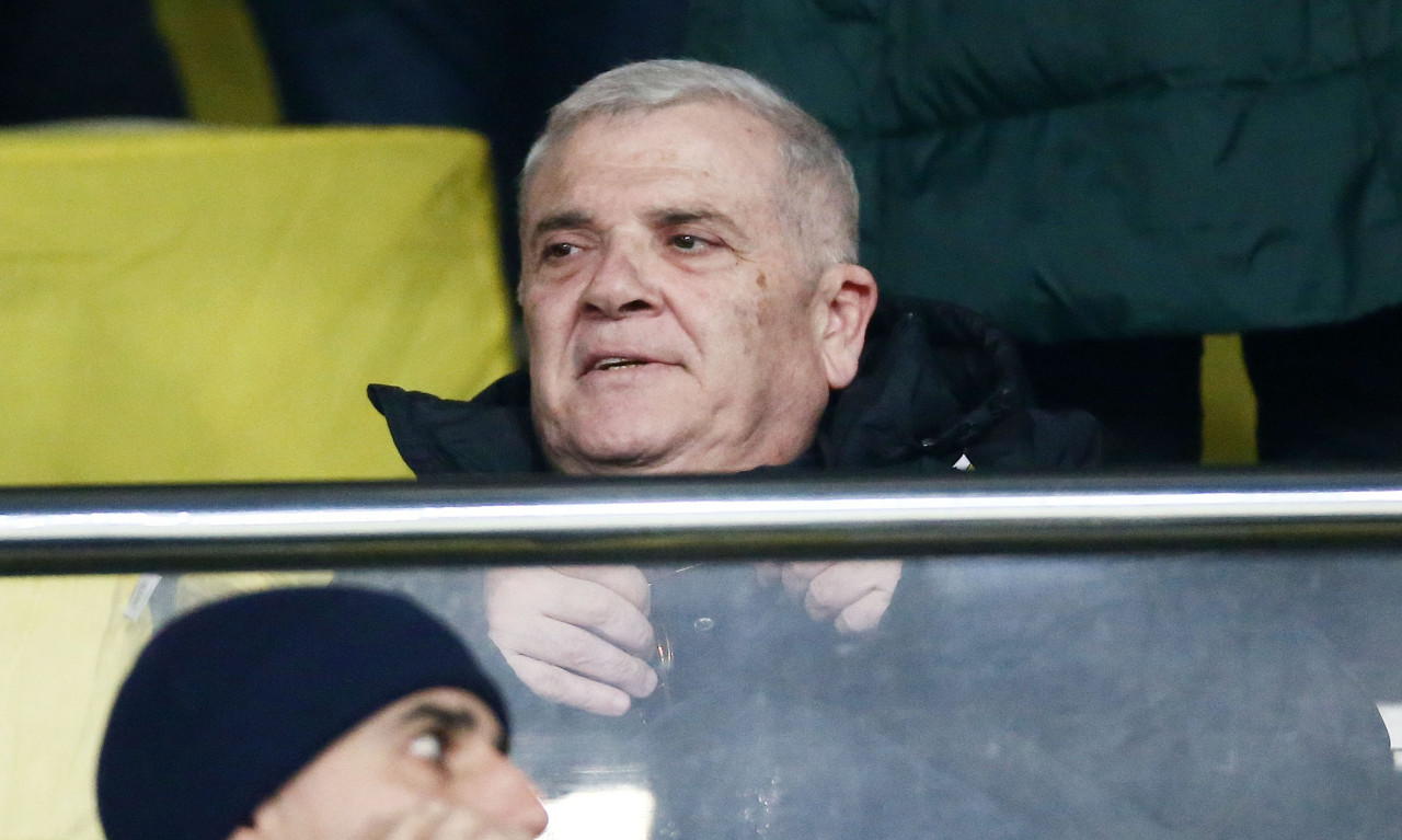 Μελισσανίδης: «Είκοσι χρόνια σας κλέβουν τον ιδρώτα»