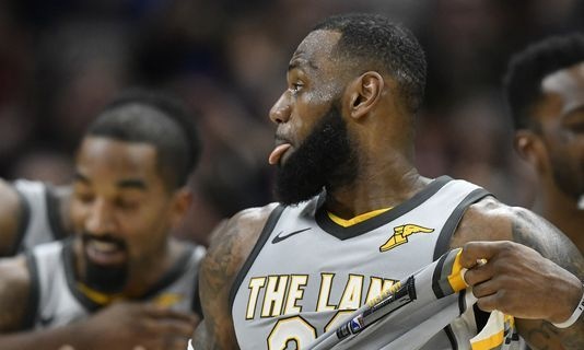 NBA: Όργια... ΛεΜπρόν με triple double και buzzer beater!