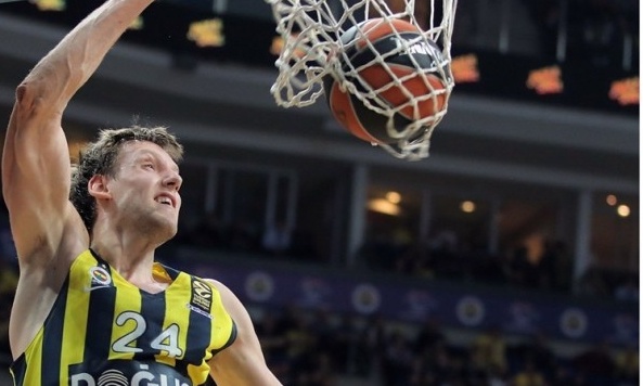 Ο Βέσελι «καθάρισε» την Μπάμπεργκ