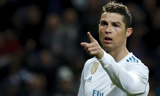 Ρεάλ και Ρονάλντο «ξεμπούκωσαν» πριν την Παρί (video)