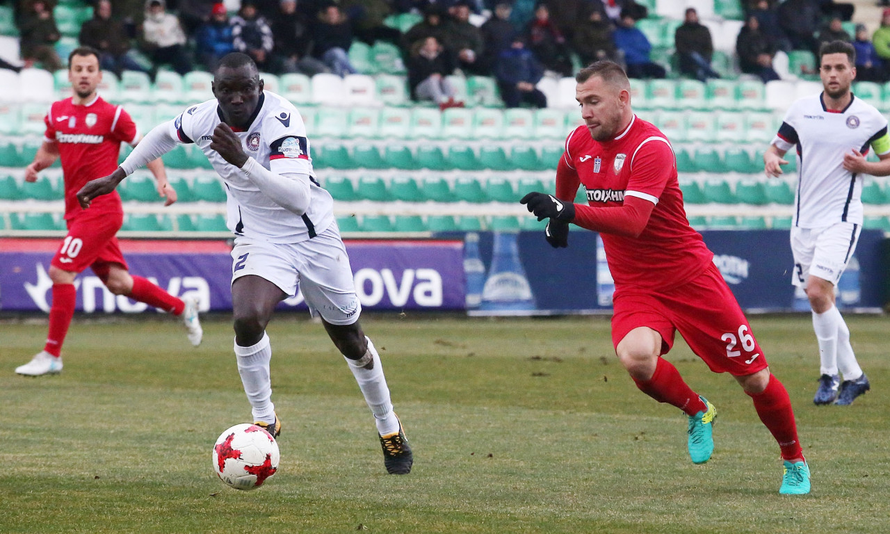 Η Ξάνθη ξαναχτύπησε στα αγγλικά και προειδοποίησε την ΚΕΔ: «Merry Christmas – Happy Easter» (photo)